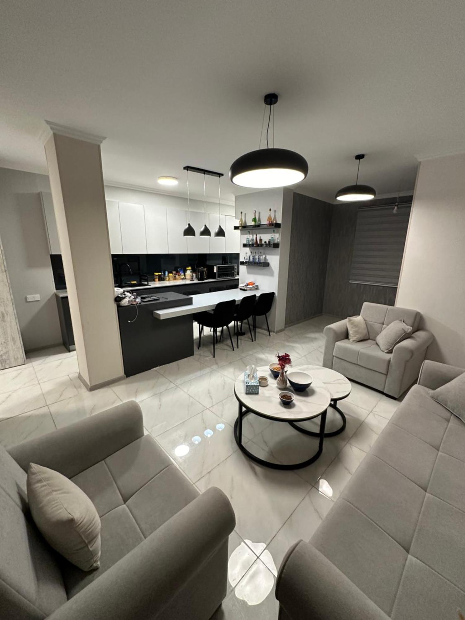 Elegant Escape In City Center Jerevan Exteriör bild